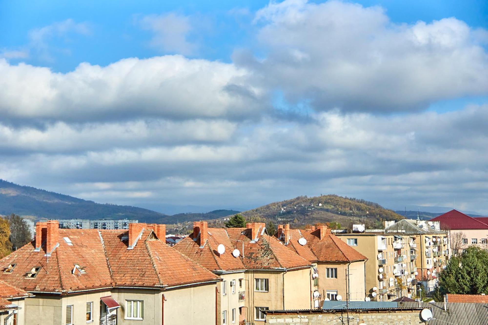 דירות מוקצ'בה Amazing View Lux With Balcony מראה חיצוני תמונה