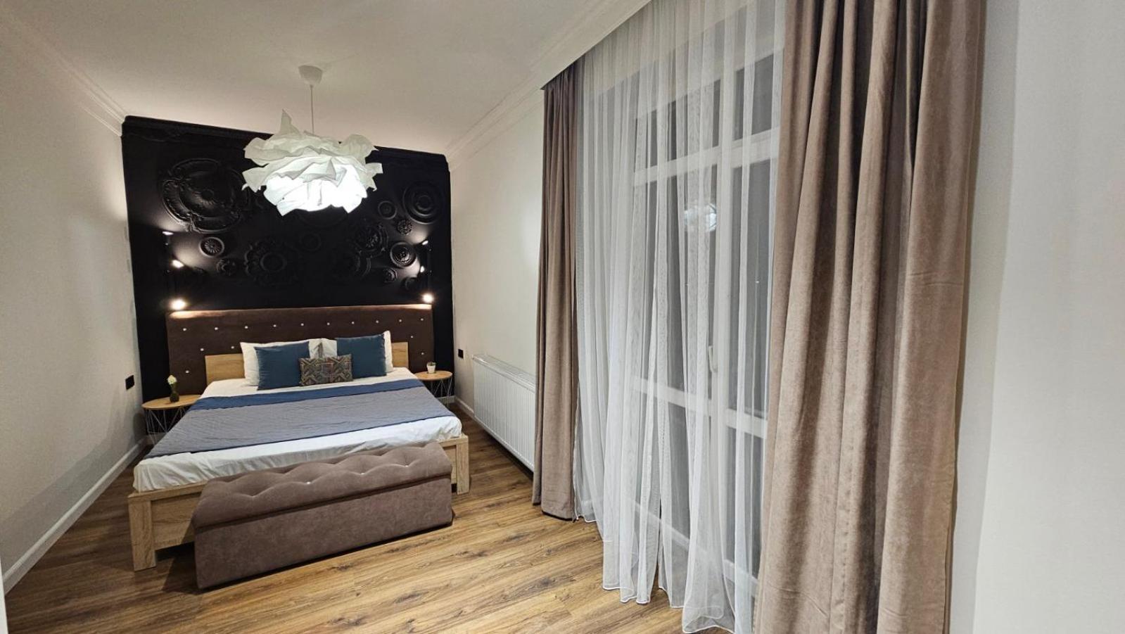 מוקצ'בה Black Room Apartment מראה חיצוני תמונה