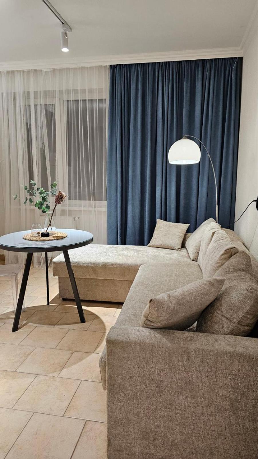 מוקצ'בה Black Room Apartment מראה חיצוני תמונה